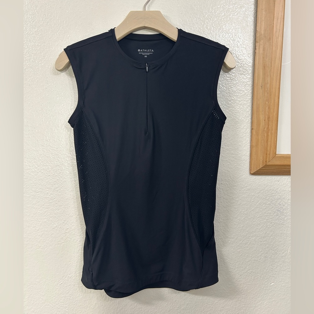 Athleta Pacifica II top, Size XS.